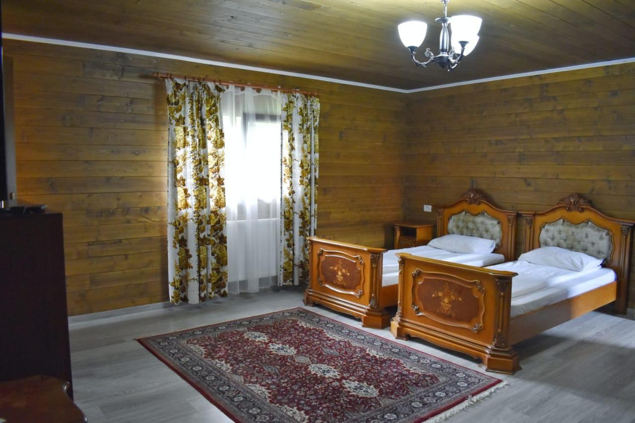 Pensiunea Perla Maramuresului Borşa Exteriör bild